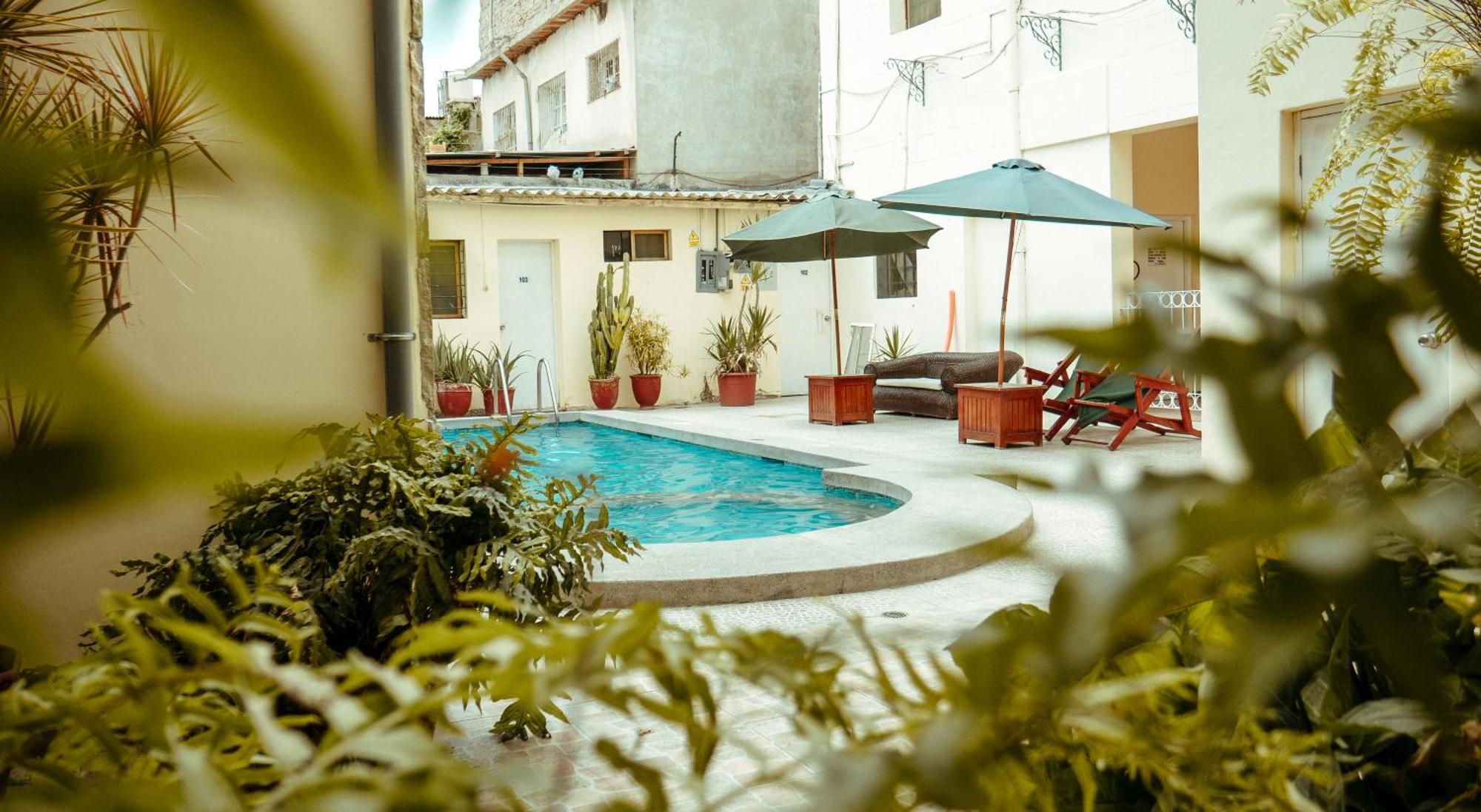 Palmeras Hotel 2*