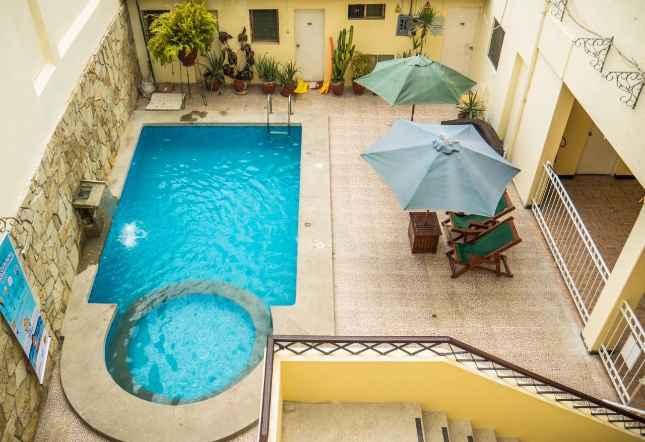 Palmeras Hotel